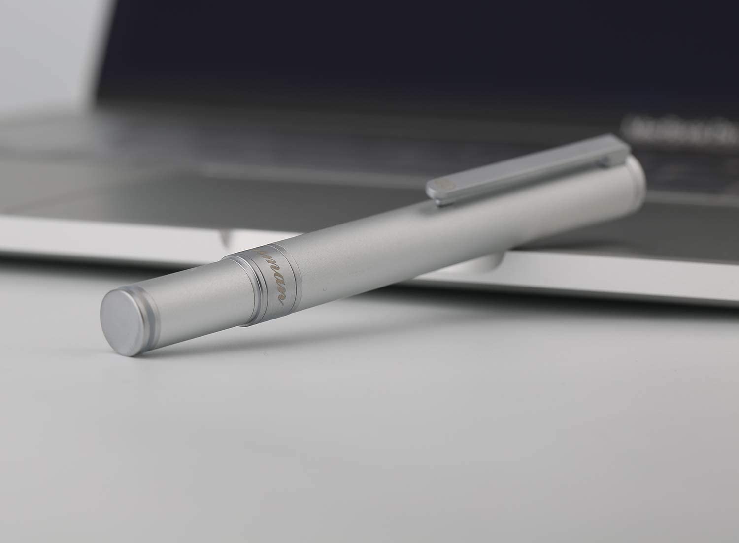 Moonman N1 Aluminum Alloy Fountain Pen, Iridium Fine Nib, Silver Pocket Pen, Calligraphy Pen with Ink Cartridges, Executive Pens for Business Signature and Collection