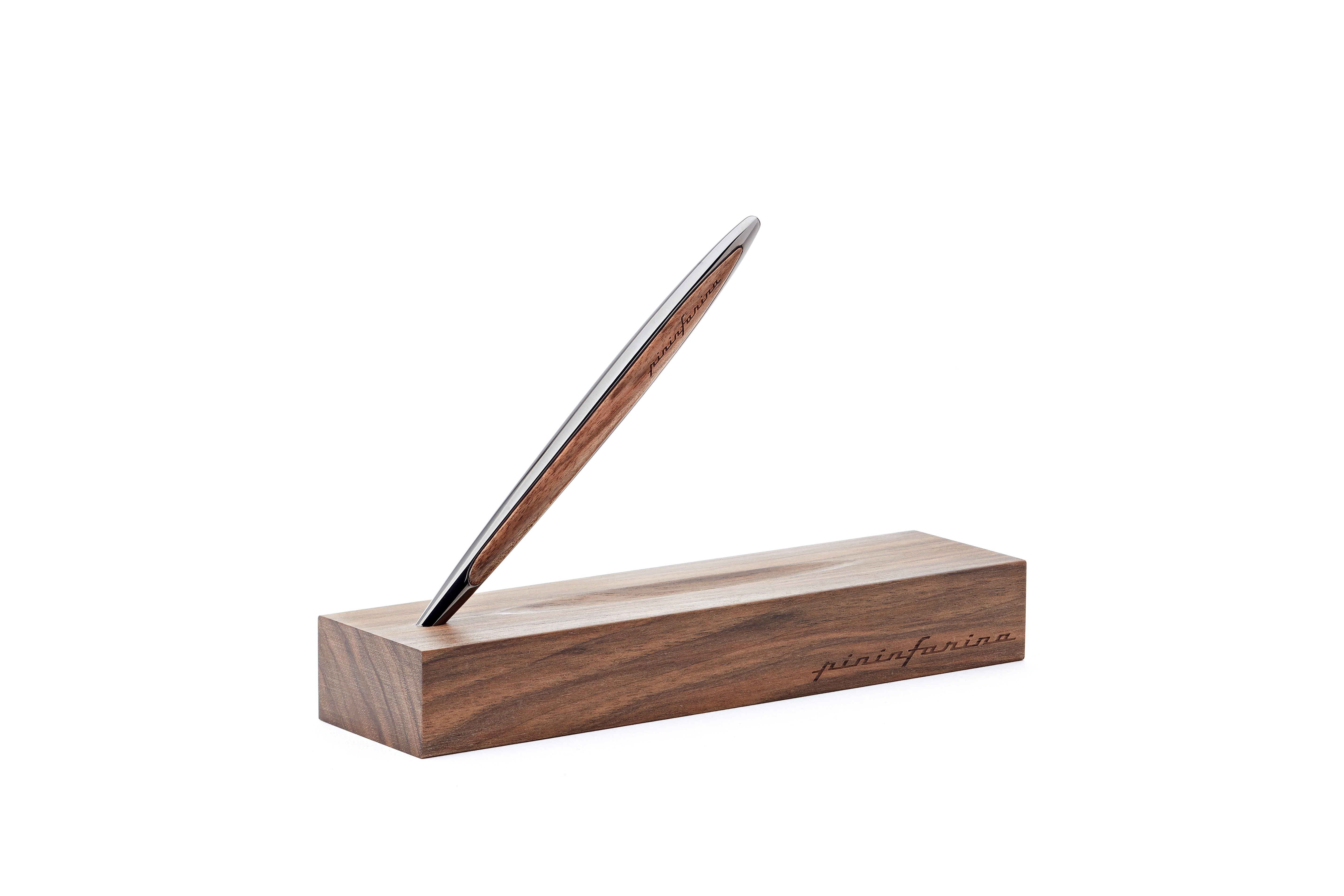 Pininfarina | Cambiano | Glossy Black | Classic Ethergraf Metal Alloy Nib | Solid Wood Desk Stand