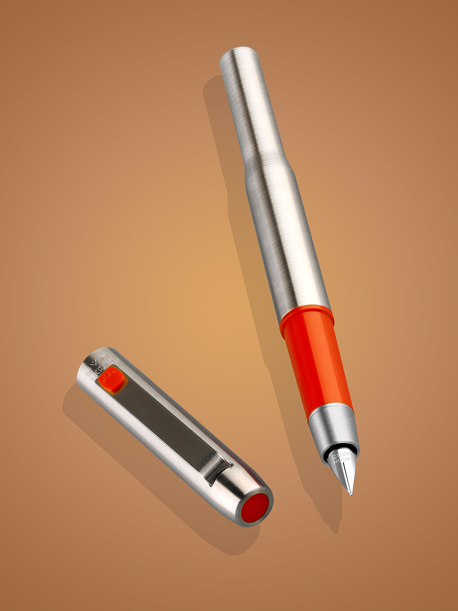 Moonman B25 Spades Ares Fountain Pen – Fine Nib (0.5mm), Stainless Steel