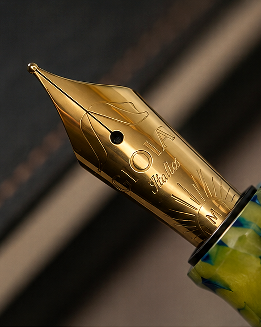GIOIA Metis Colibri Gold Fountain Pen – Gold Trim