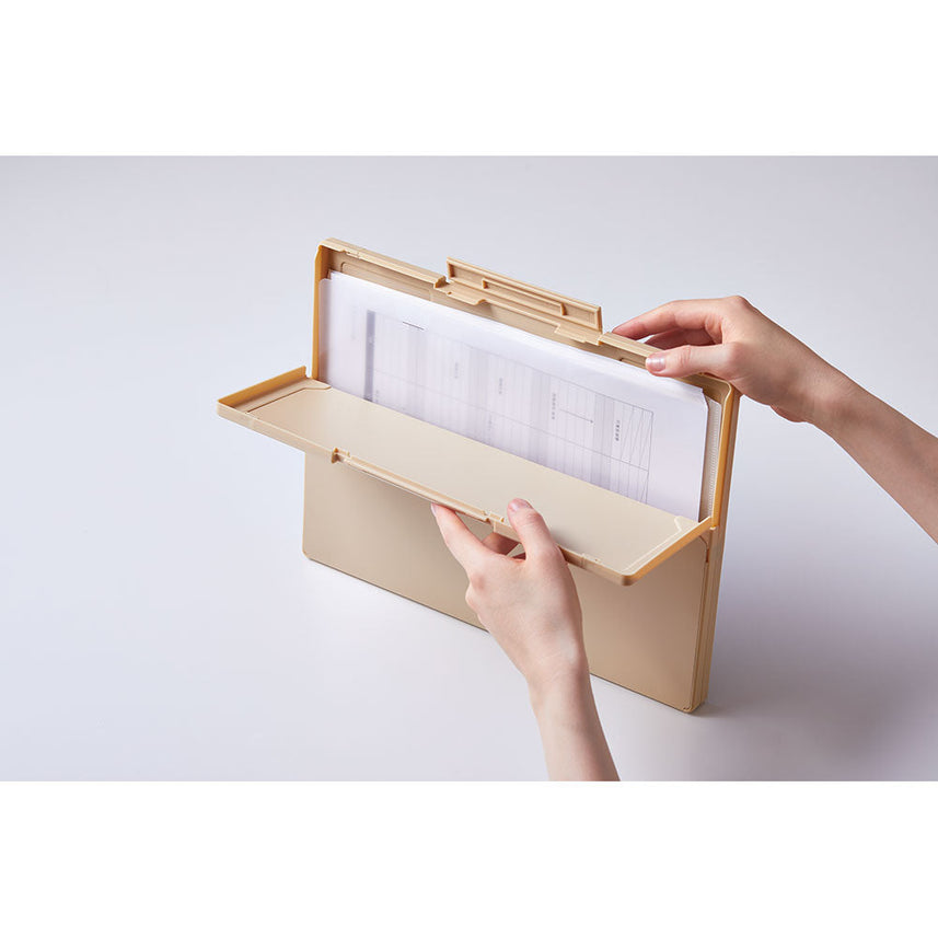 EMILy SLIM FILE CASE