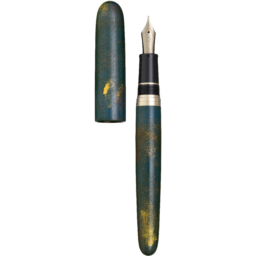 Traditional Lacquer Art: Beautiful Aomori Hachinohe Lacquer Fountain Pen
