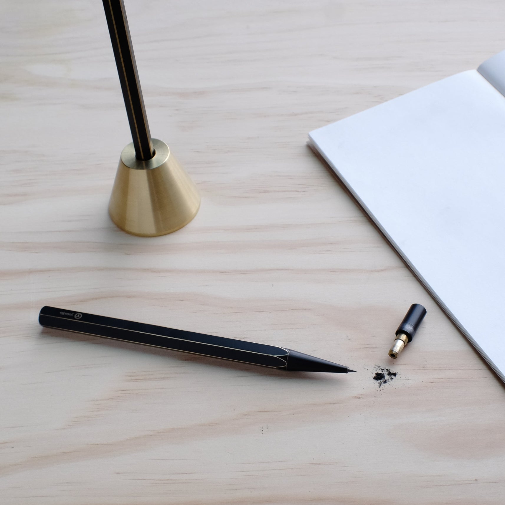 Ystudio | Sketching Pencil 2mm | Classic Revolve | Black