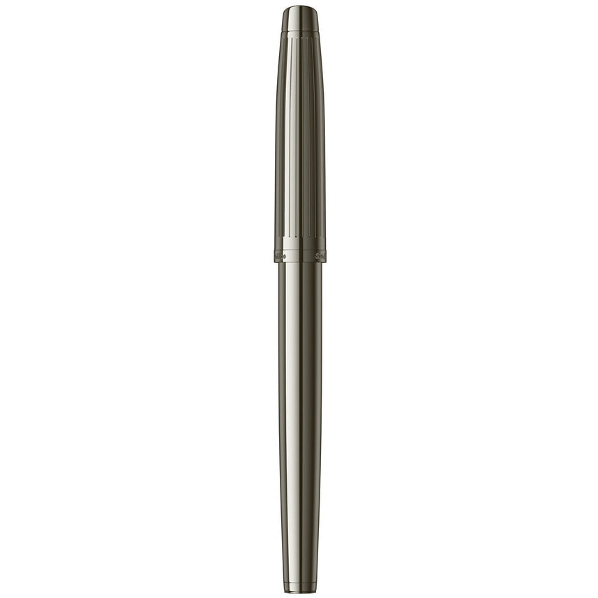 Scrikss Oscar 39 Medium nib Fountain Pen - Titanium TT on a white background