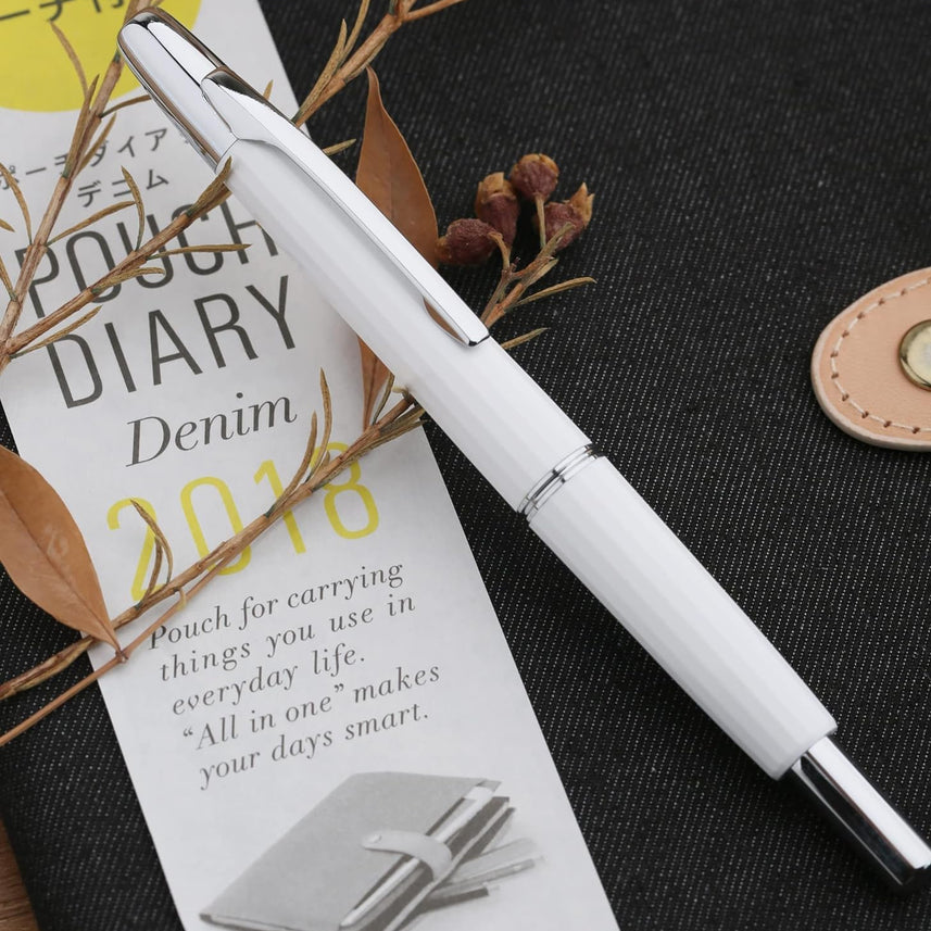 Moonman A2 Retractable Fountain Pen – Extra Fine 0.4mm Nib, Press-Out Mechanism, White Resin Body, Silver Clip, Writing Set with Converter