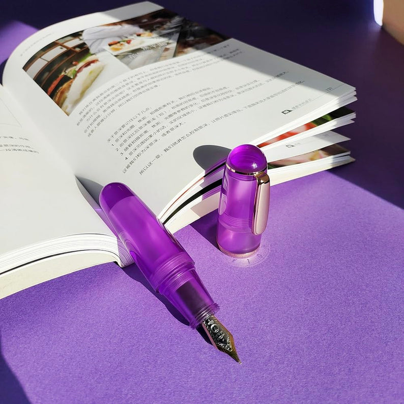 Moonman Q1 Mini Fountain Pen With Eyedropper Filling, Fine Nib, Resin Body, Short Pocket Pen, Large Capacity (Transparent Purple)