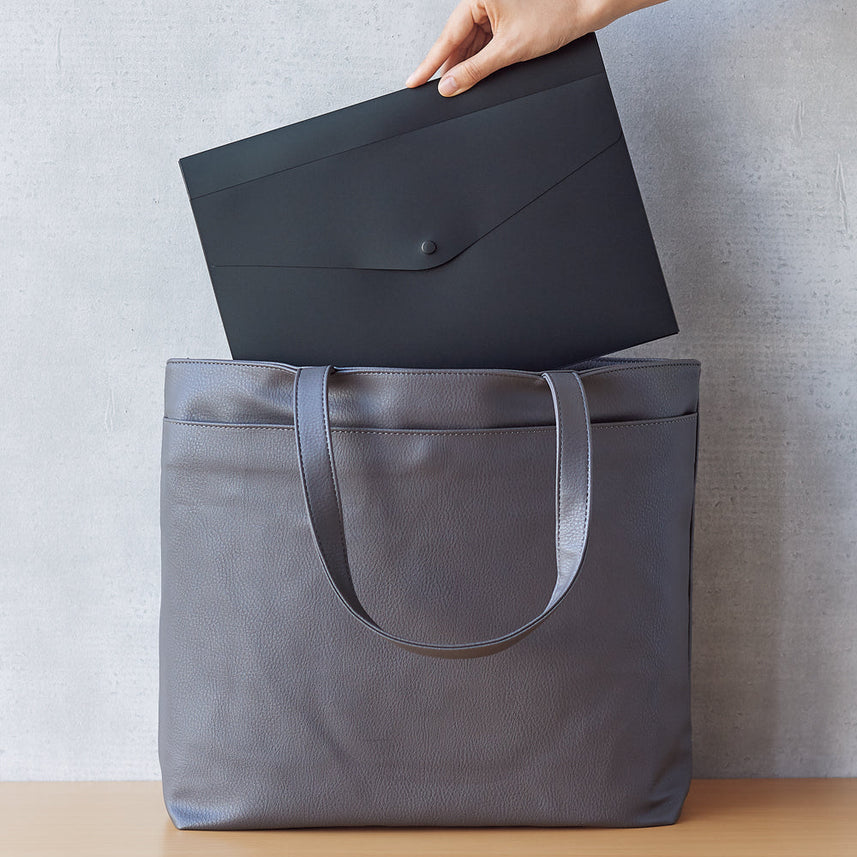 Noir x Noir Envelope Case A4