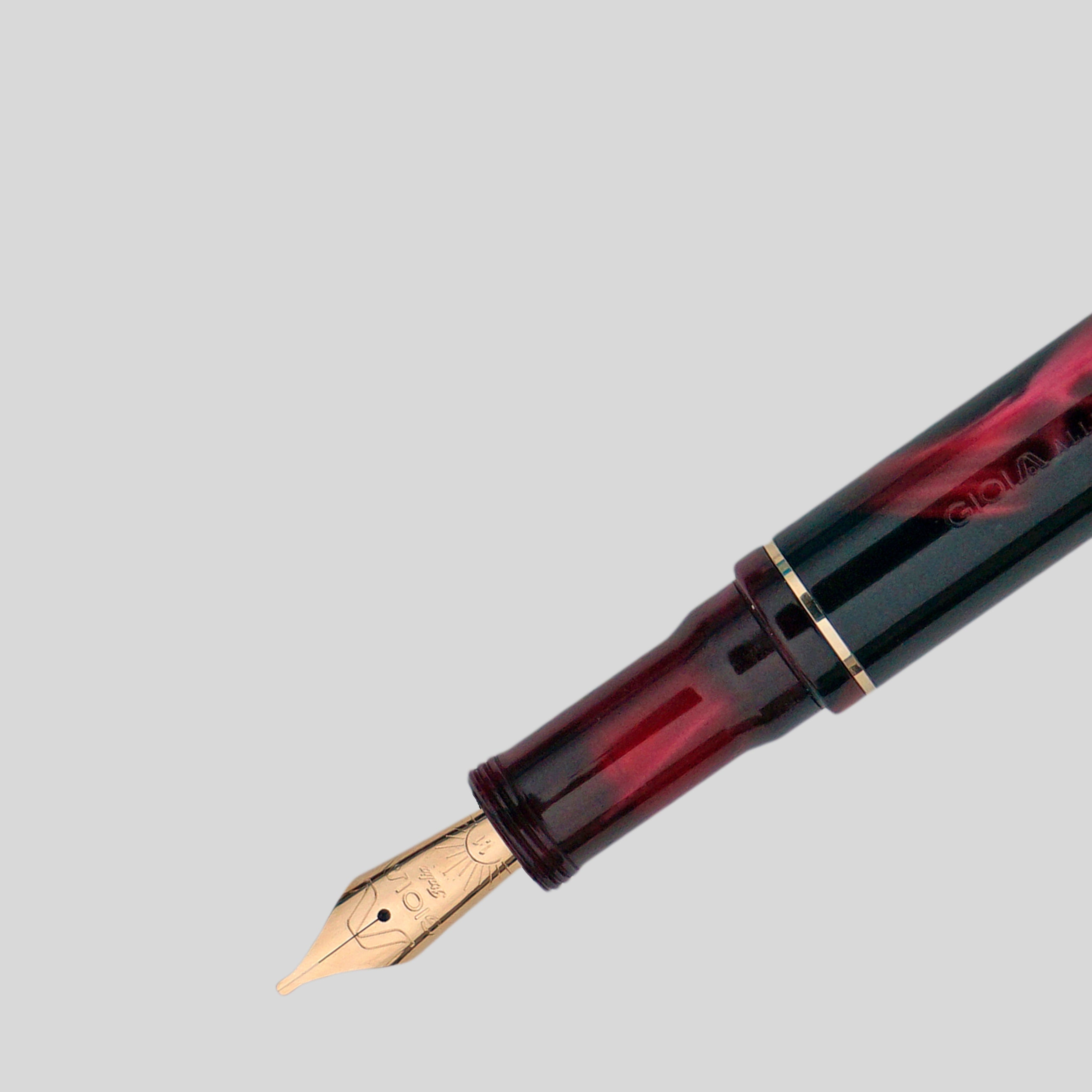 GIOIA Alleria Amaranto Red-Black Fountain Pen – Gold Trim