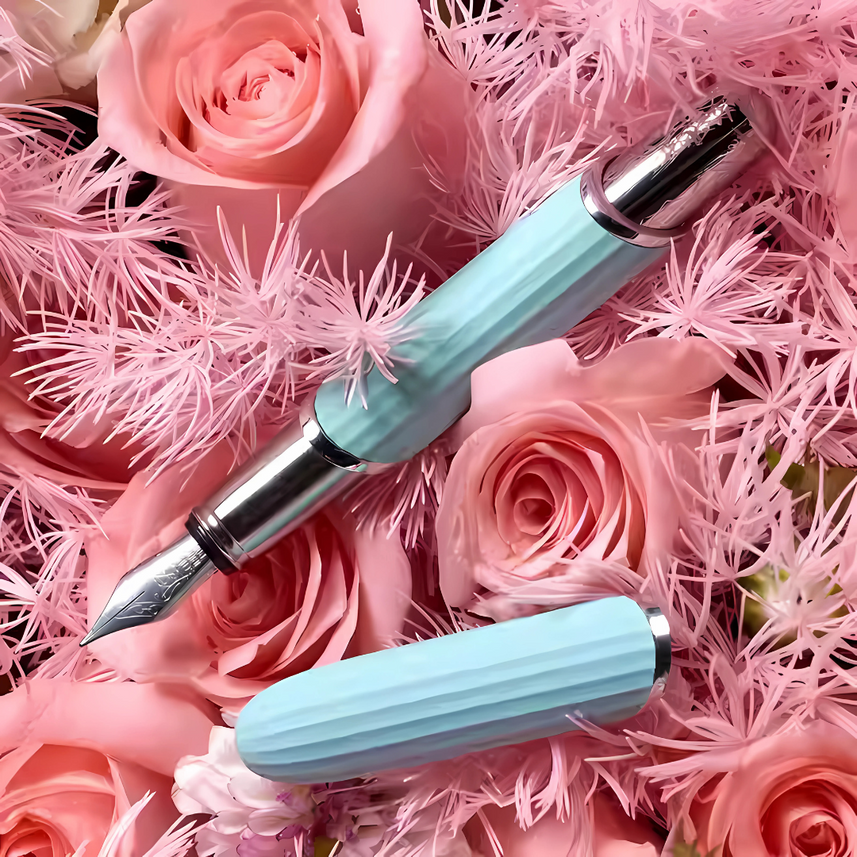 Bixia | Fountain Pen | 0.5mm | Fanghua Series | Small | Clear Sky Blue | F Nib