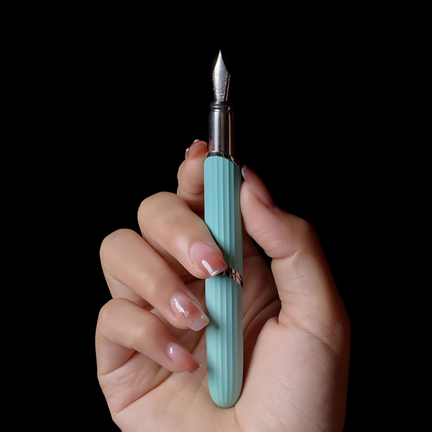 Bixia | Fountain Pen | 0.5mm | Fanghua Series | Small | Clear Sky Blue | F Nib