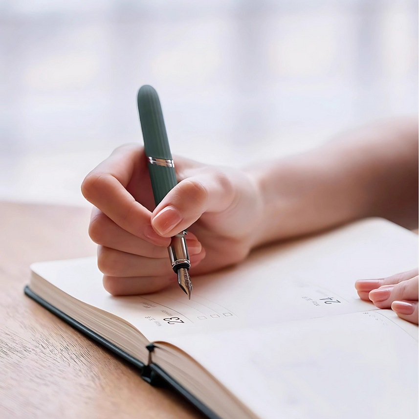 Bixia | Fountain Pen | 0.5mm | Fanghua Series | Small | Mysterious Green | F Nib