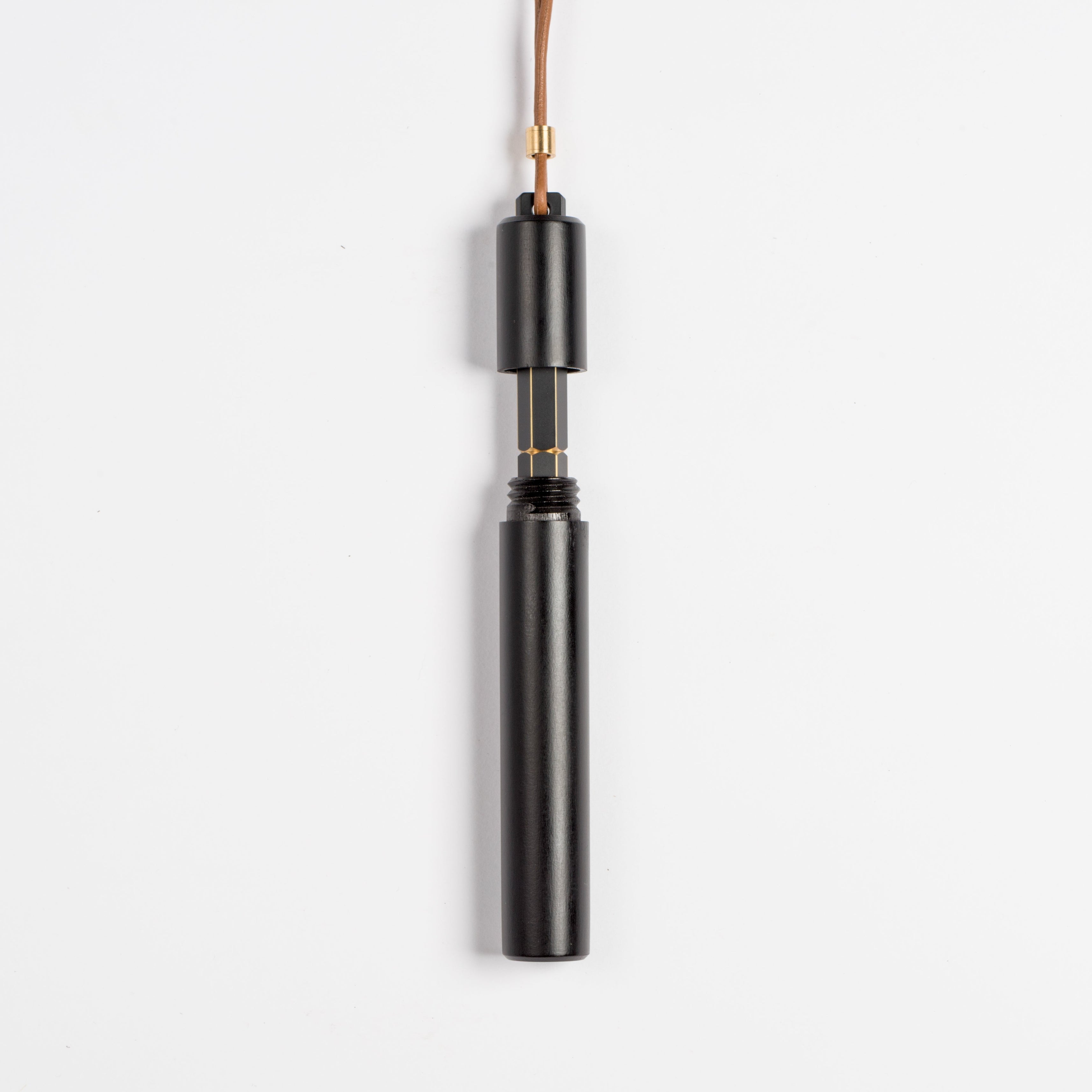 Ystudio | Portable Fountain Pen | Classic Revolve | Brassing Black