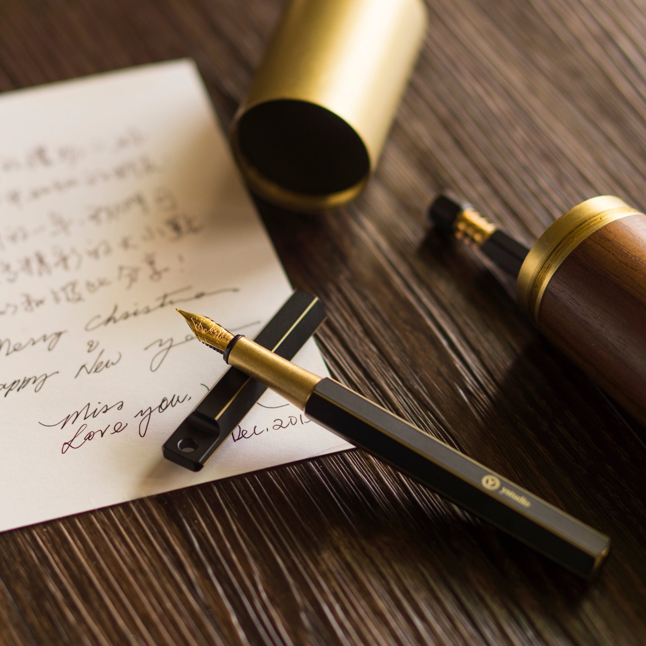 Ystudio | Portable Fountain Pen | Classic Revolve | Brassing Black