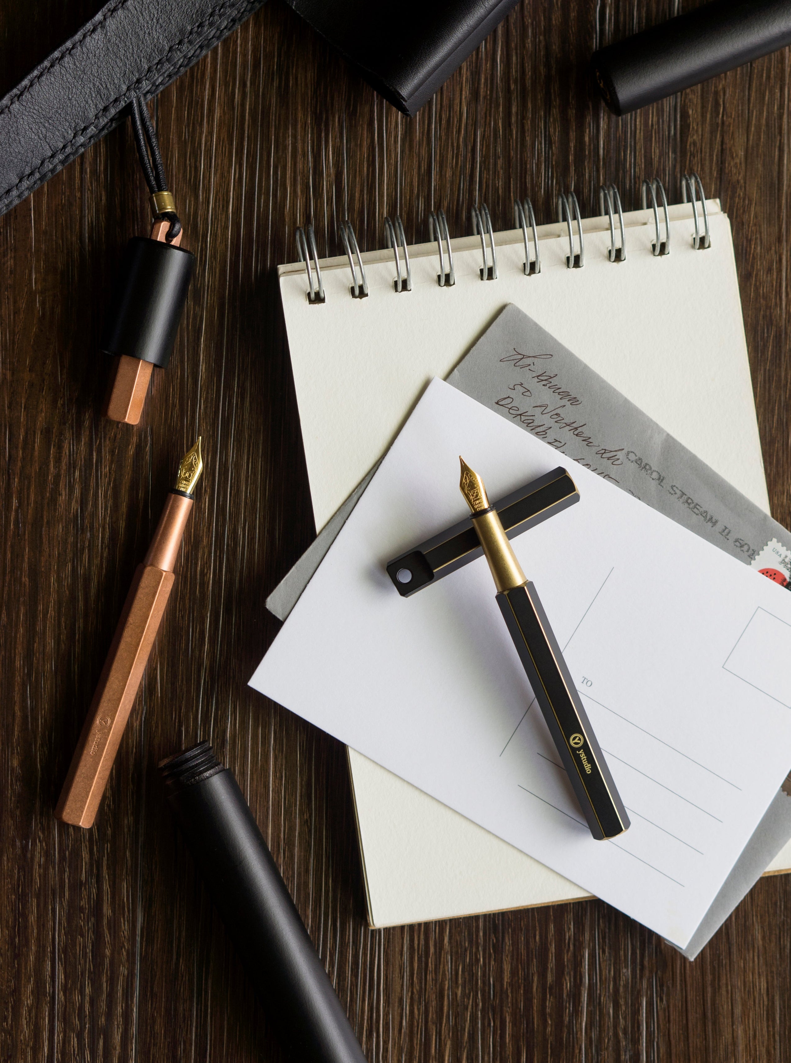 Ystudio | Portable Fountain Pen | Classic Revolve | Brassing Black