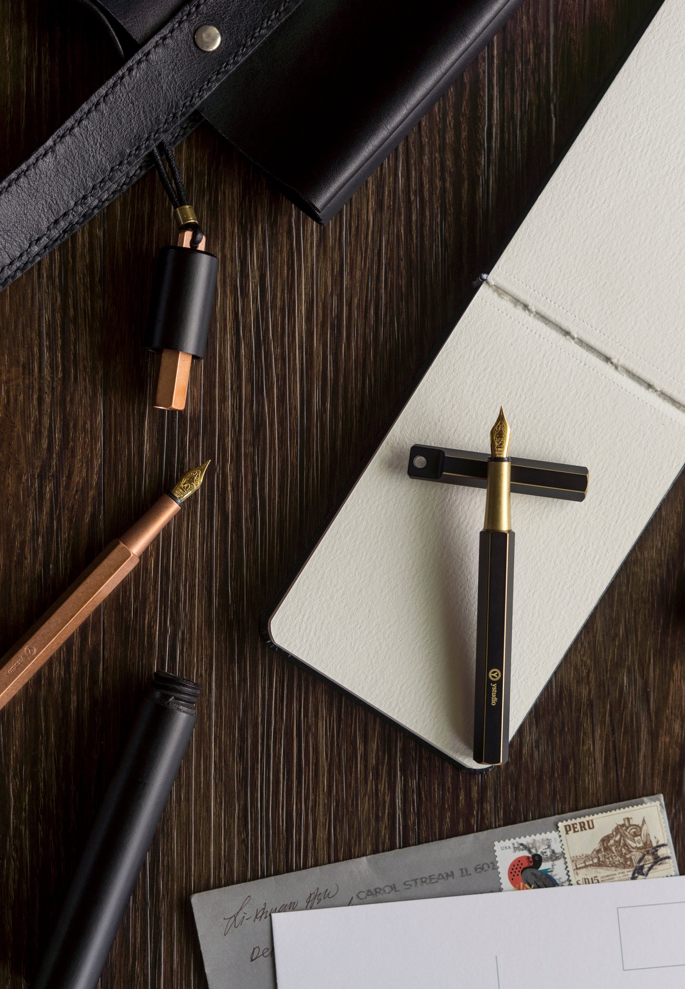 Ystudio | Portable Fountain Pen | Classic Revolve | Brassing Black
