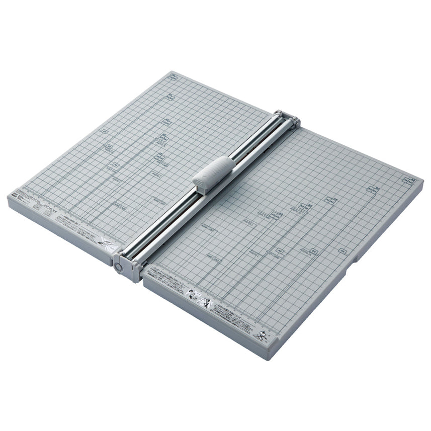 Compact slide cutter (A3 landscape compatible)