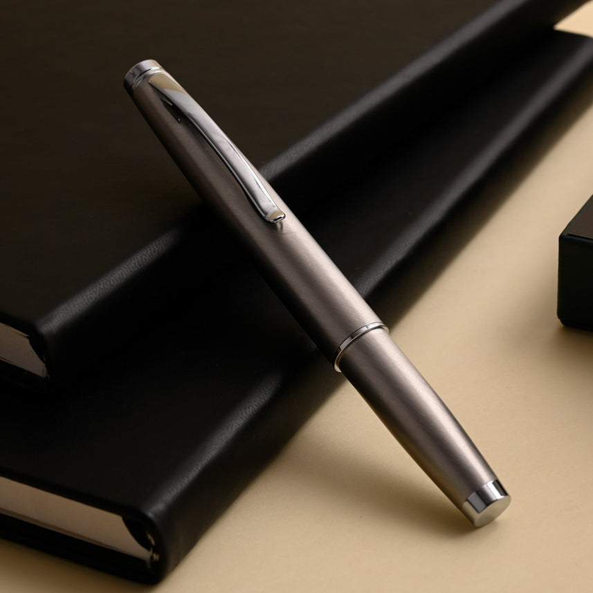 Monteverde Dakota Fountain Pen - Stainless Steel CT