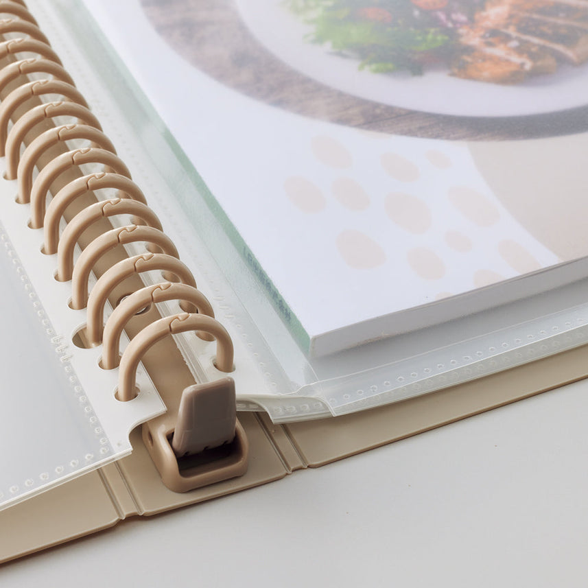 Roomy Clear Book (replaceable pockets)