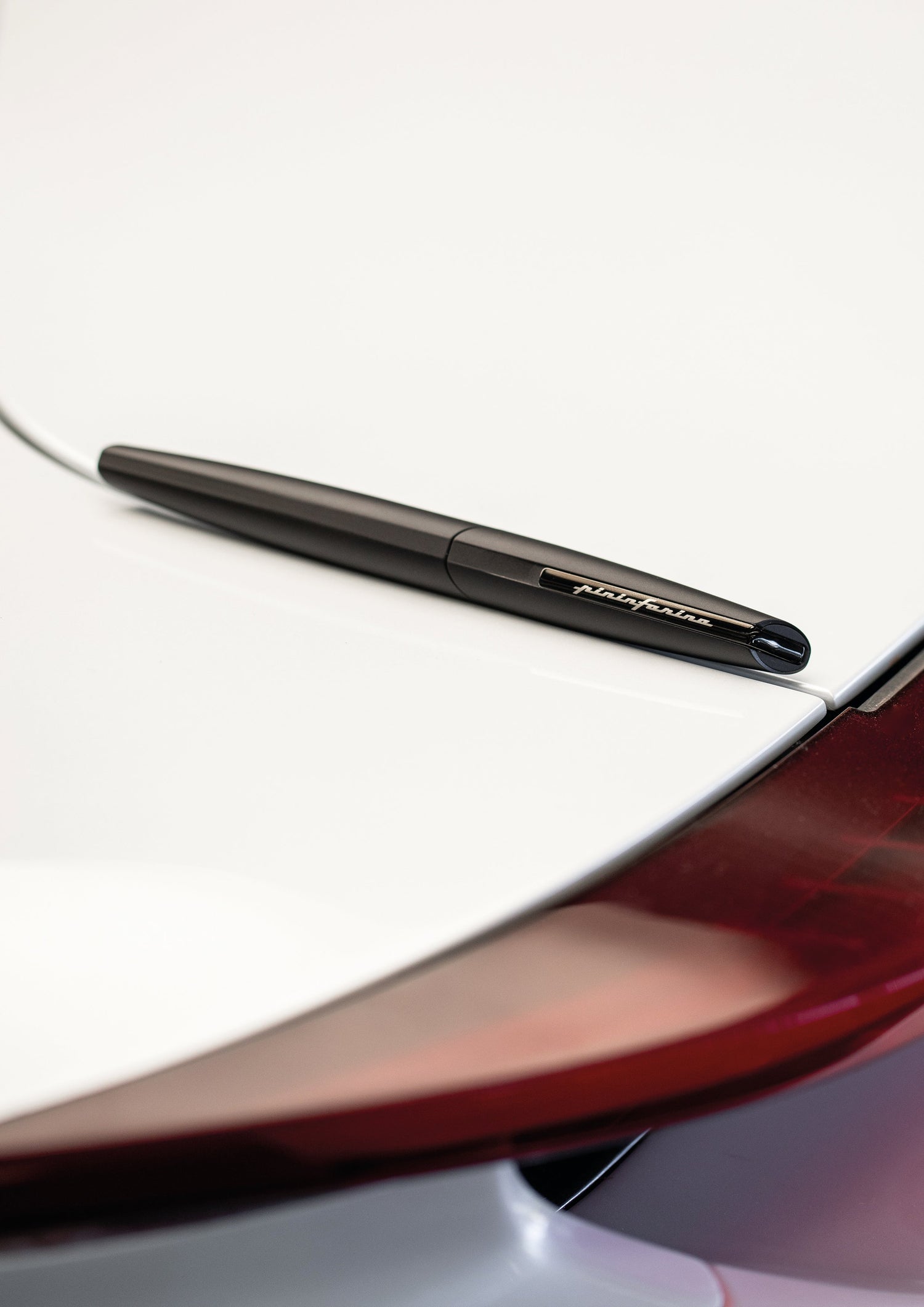 Pininfarina | Pf Two | Fountain Pen | Black | Medium