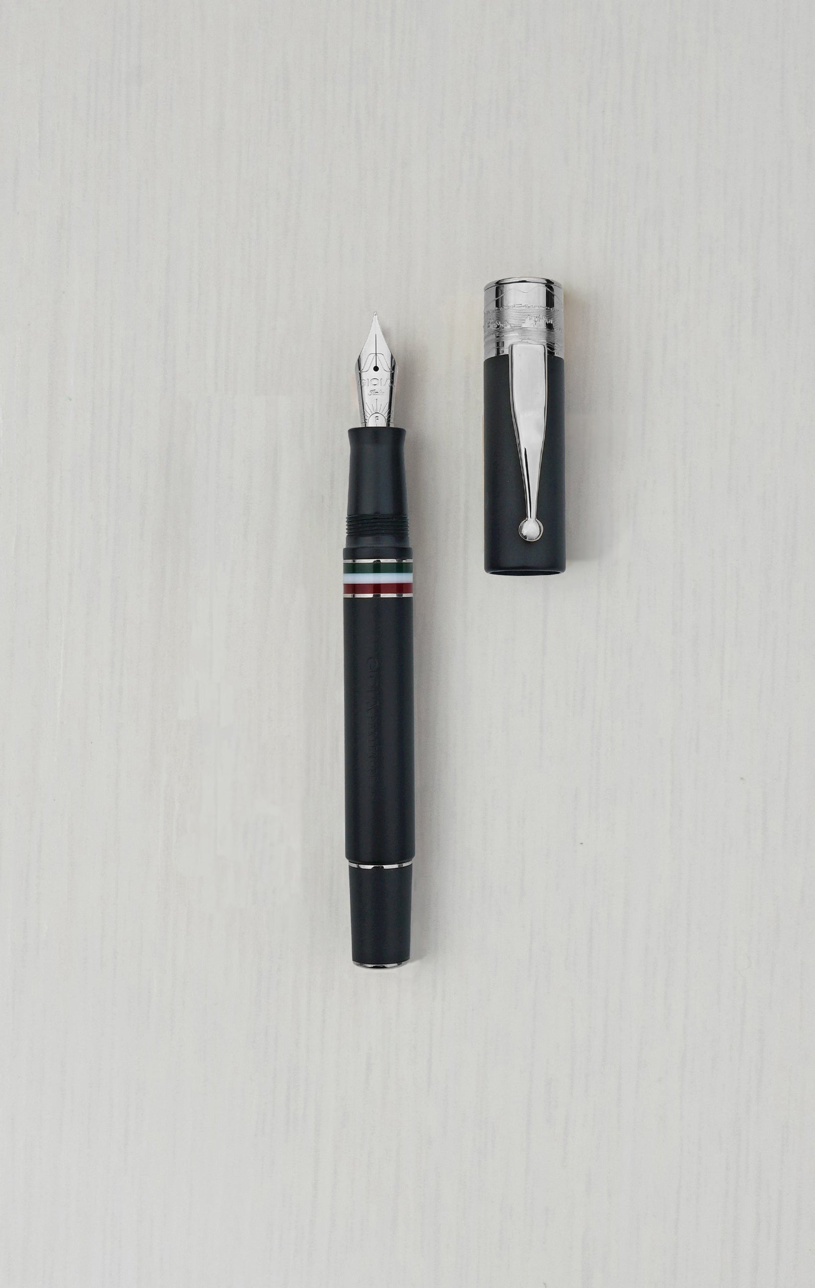 GIOIA Partenope Black Sand Fountain Pen and Rollerball – Silver Trim