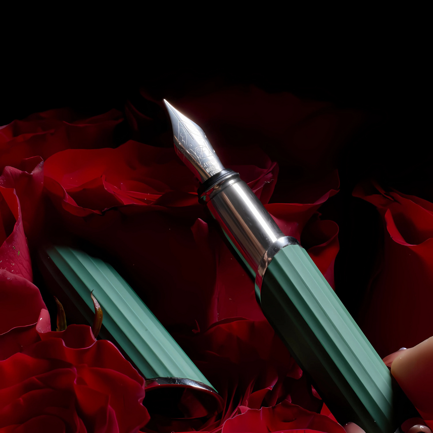 Bixia | Fountain Pen | 0.5mm | Fanghua Series | Small | Mysterious Green | F Nib