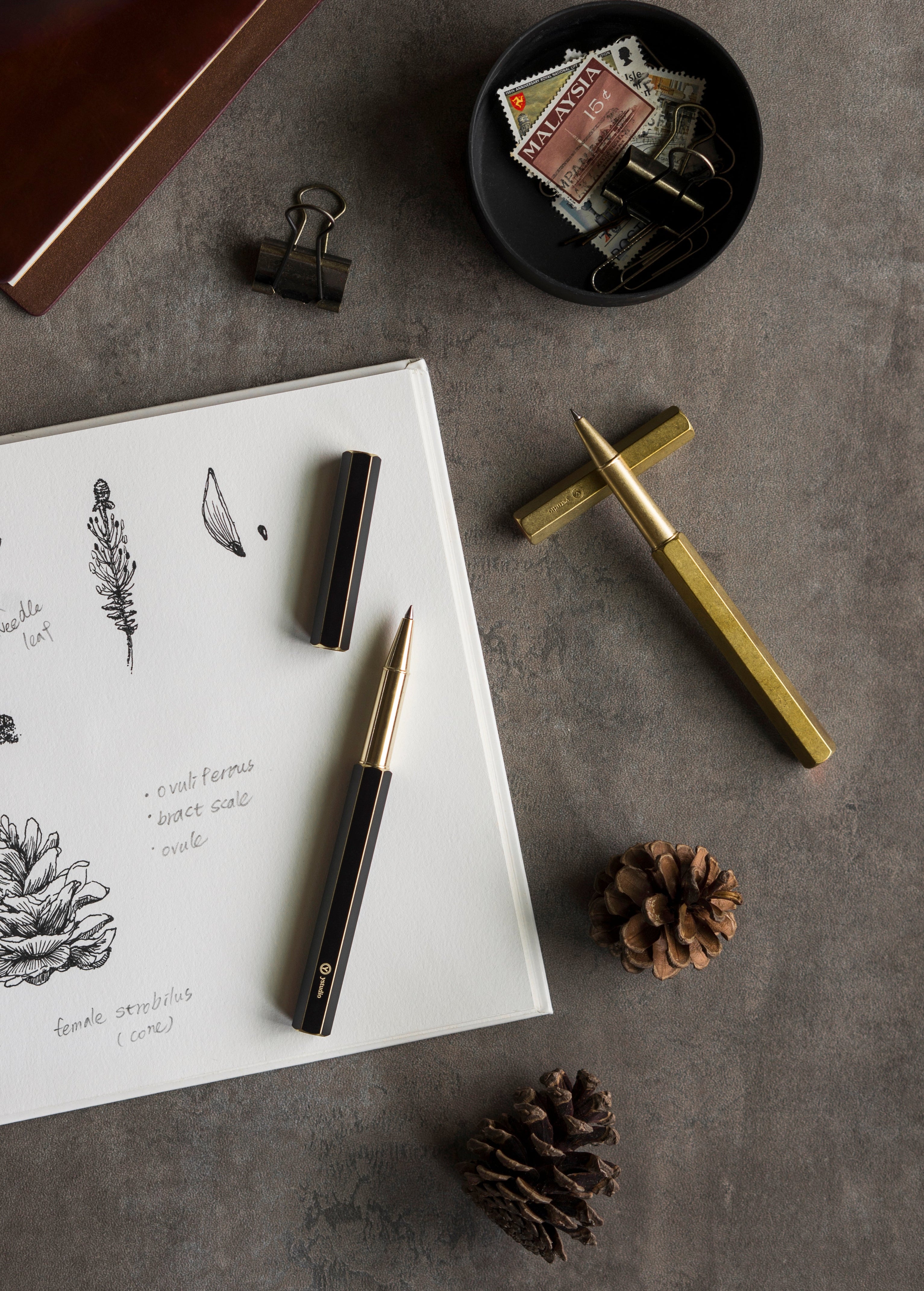 Ystudio | Classic Revolve | Rollerball Pen | Brass | Black