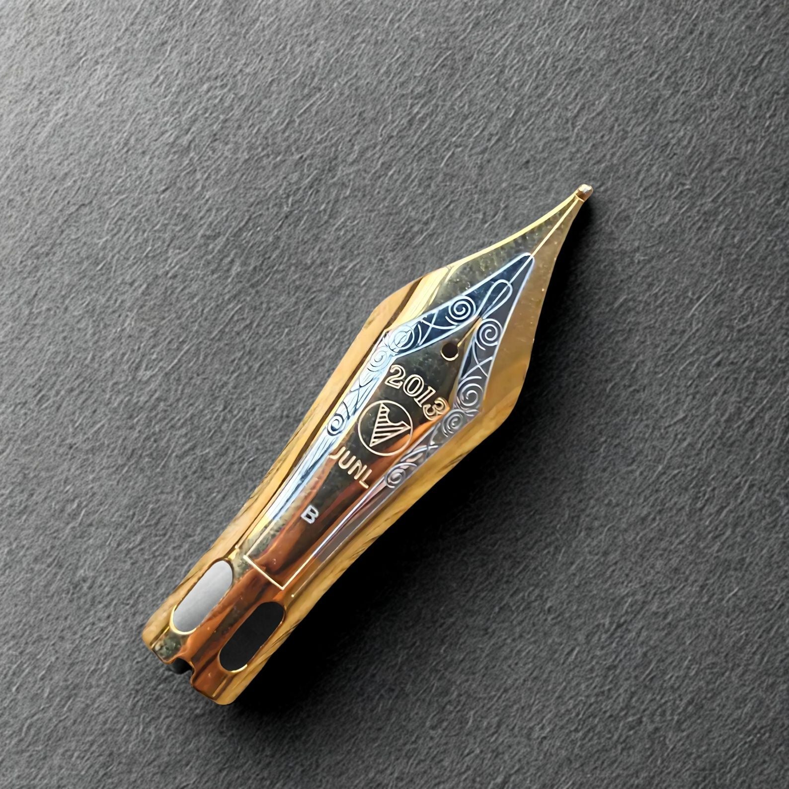 Wing Sung Junlai 930 Fountain Pen Replacement Nib – Size #9 Broad Nib (50mm Length) – 1 Piece