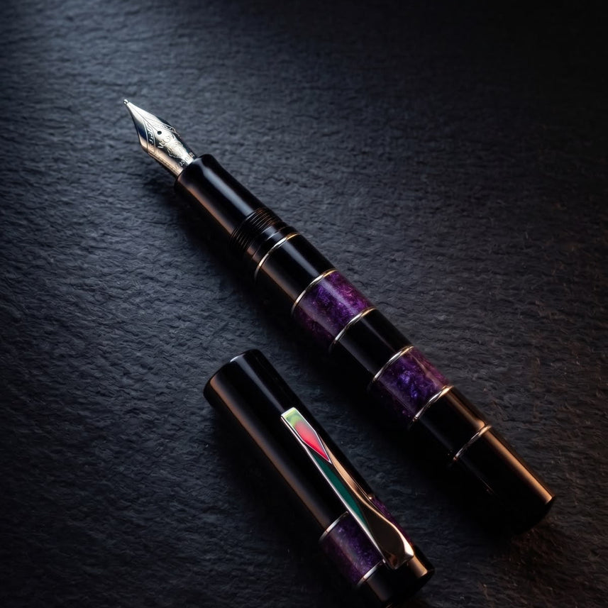 Gioia Penelope Black & Lilac Fountain pen