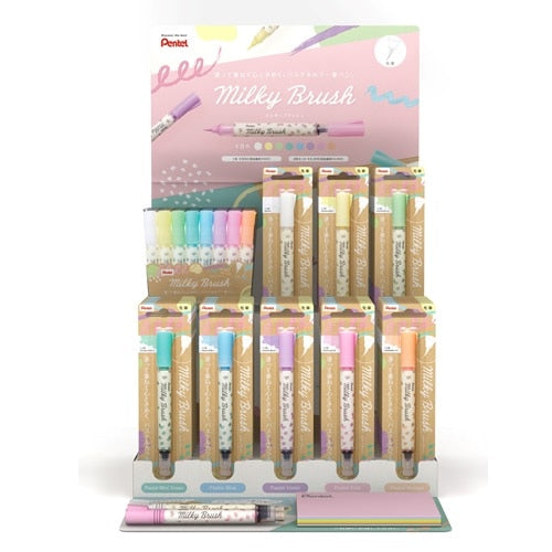 color-milky-brush-display-set