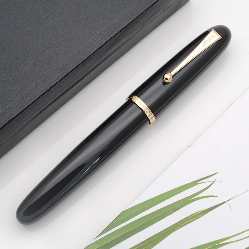 Jinhao 9019 Dadao Series Fountain Pen – #8 Medium Nib, Black Acrylic Barrel with Gold Trim And Large Ink Converter