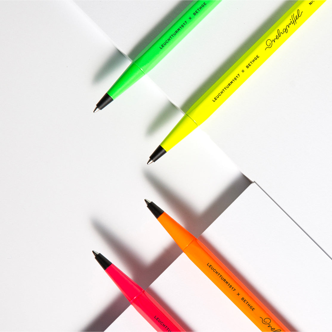 Leuchtturm1917 Rotating Pen No. 1 – Luminous Pink