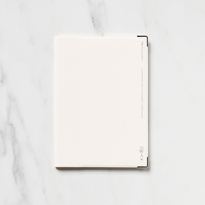 Fleek Diary 2025 / kleid