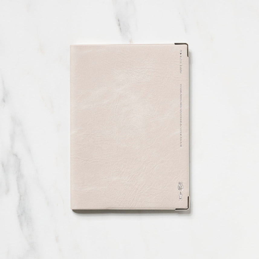 Fleek Diary 2025 / kleid