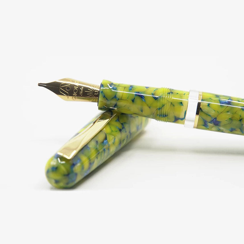 Gioia | Metis Fountain Pen | Colibri Gold | Medium Nib