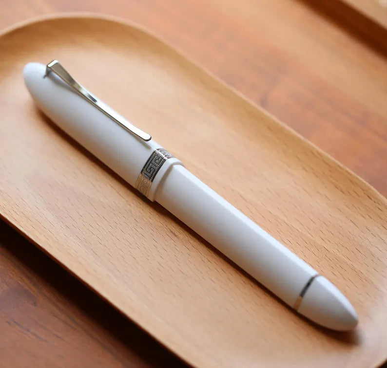 Moonman V60 Triangular Piston Rollerball Pen – Ergonomic Fine Writing Instrument with Resin Body & Gift Box