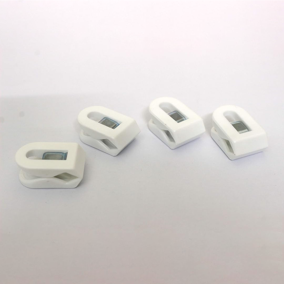 Laurel | White | Multi Clip Pegy | 15x25mm | 4 Clips