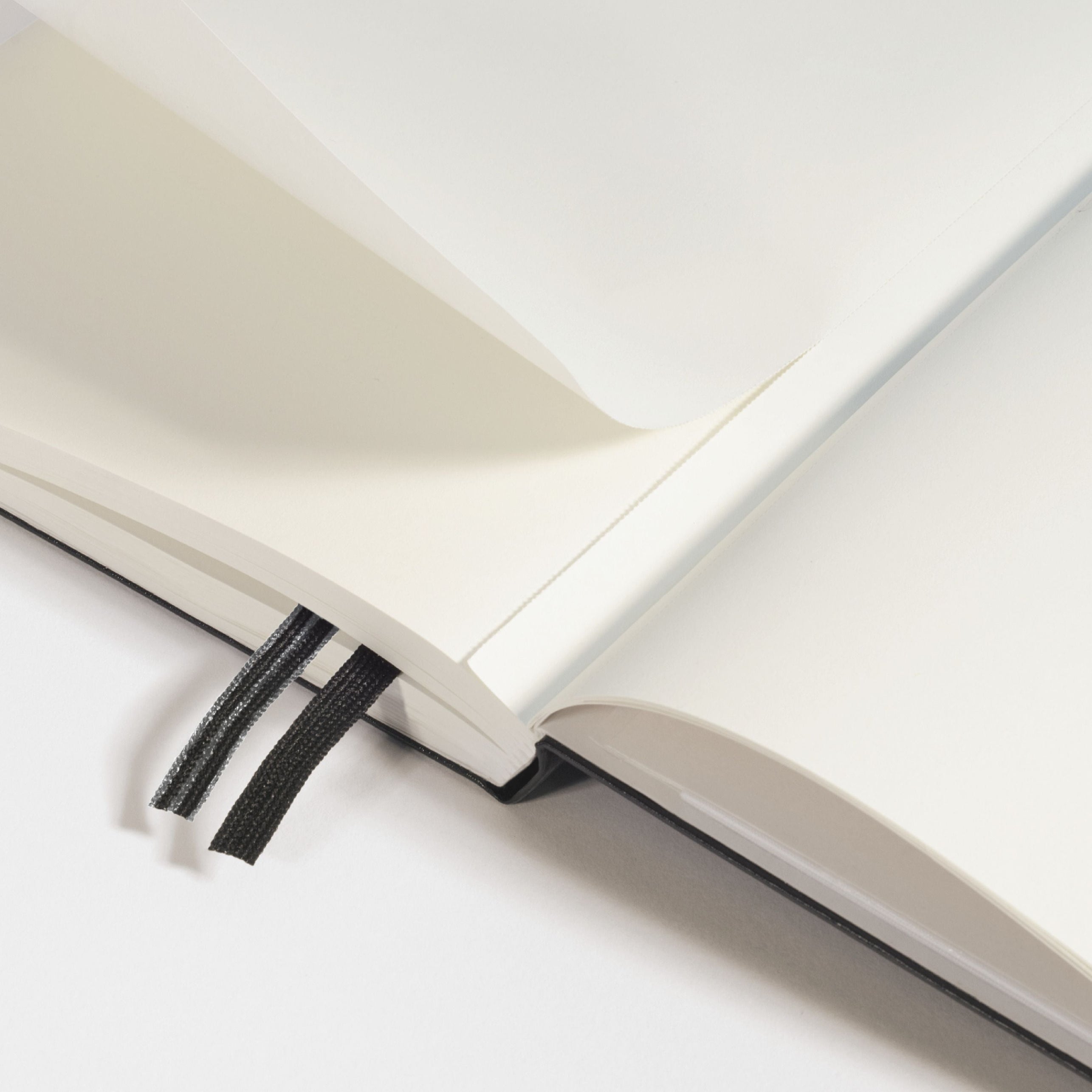 LEUCHTTURM1917 Hardcover Notebook Medium (A5), Plain, 251 Pages - Rising Sun