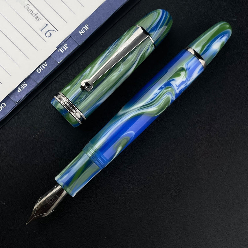 Penlux Masterpiece Grande The Green Earth Fountain Pen