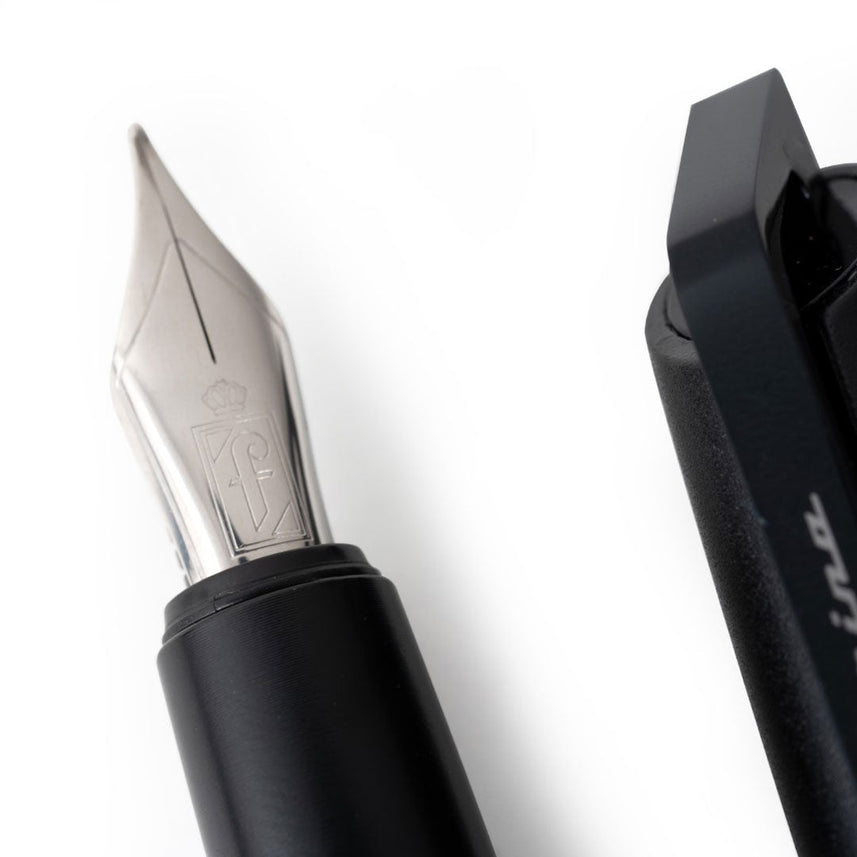 Pininfarina | Pf Go | Fountain Pen | Black